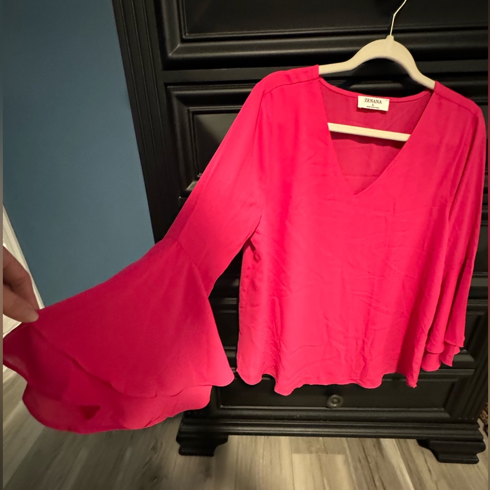 Zenana v-neck bell sleeve top